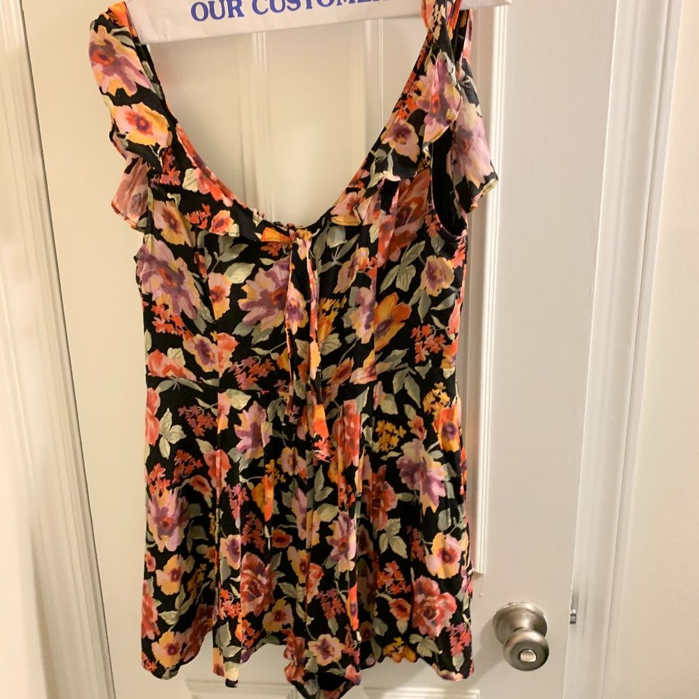 Summer Romper, Urban Outfitters, Size 4